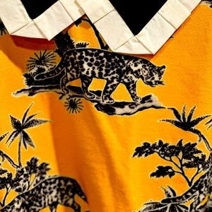 Anthropology collared sweatshirt/ size M/